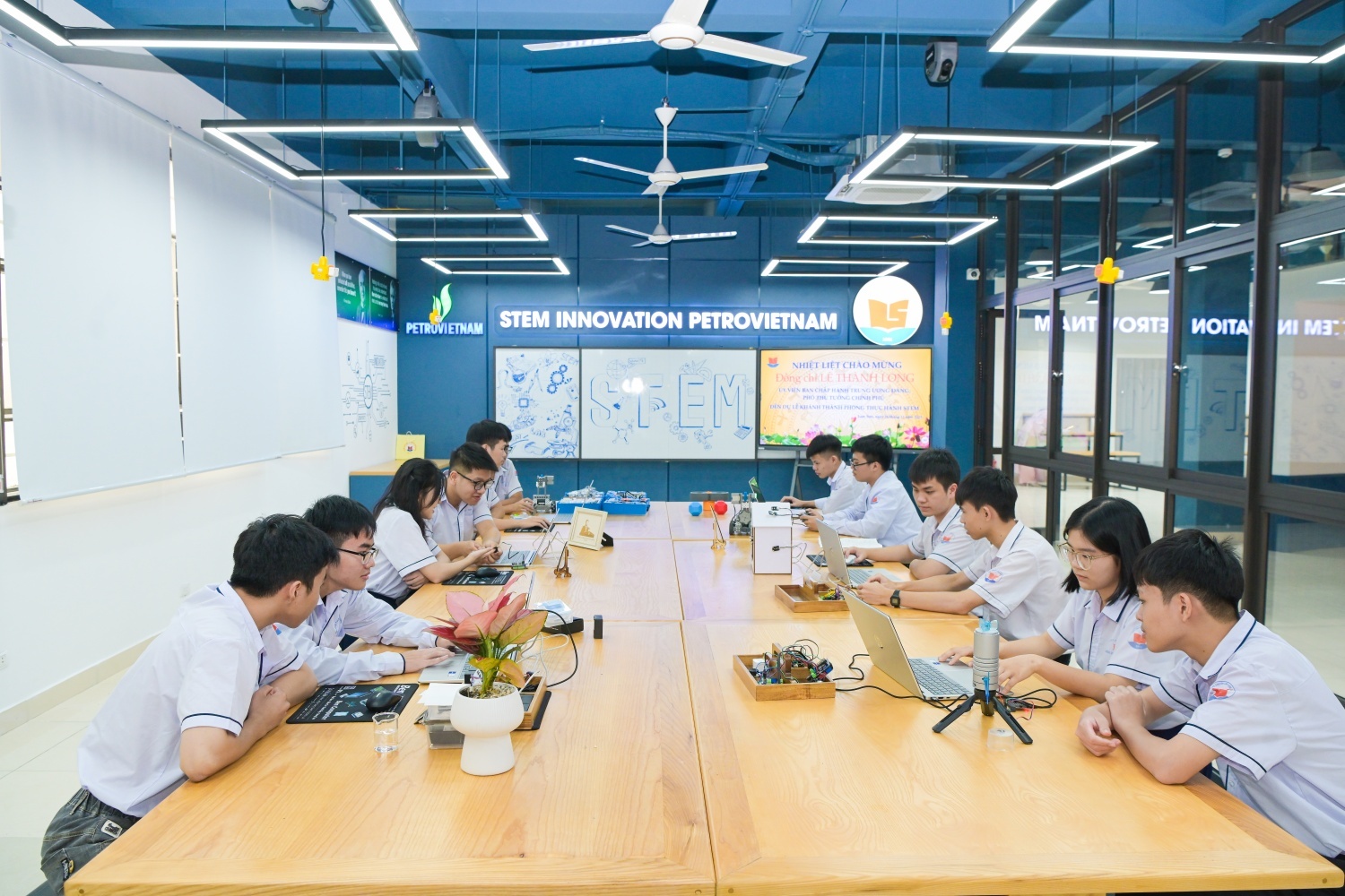 Đào tạo, phát triển nhân lực