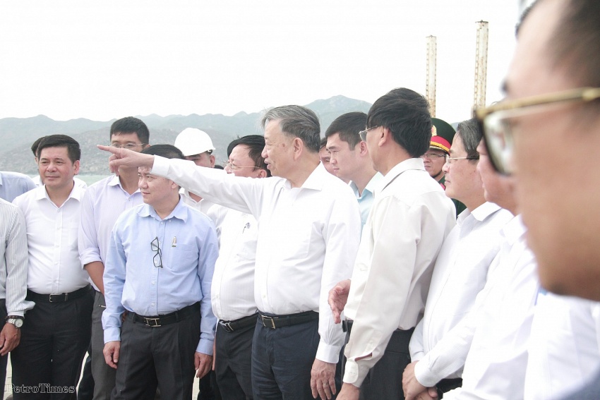 Tổng Bí thư Tô Lâm dự lễ động thổ công trình Nhà đa năng Trường Mẫu giáo Phước Dinh (Ninh Thuận) Tổng Bí thư Tô Lâm trao tặng công trình nhà đa năng cho Trường Mẫu giáo Phước Dinh (Ninh Thuận)
