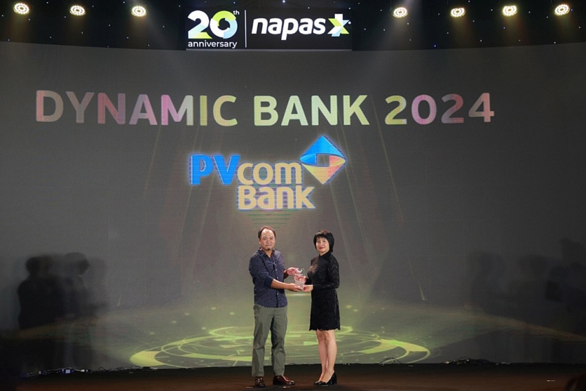 PVcomBank nhận hai giải thưởng tại Hội nghị Tổ chức thành viên NAPAS 2024 PVcomBank nhận hai giải thưởng tại Hội nghị Tổ chức thành viên NAPAS 2024