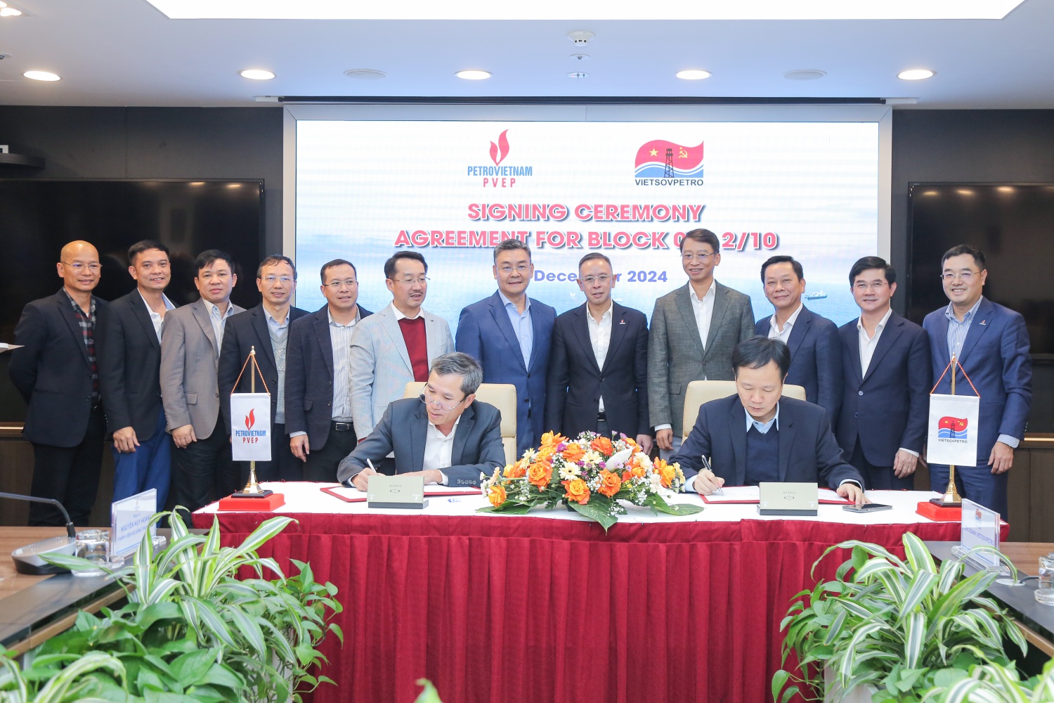 PVEP và Vietsovpetro ký kết thỏa thuận FOA Lô 09-2/10