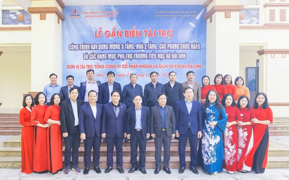 PV Drilling gắn biển tài trợ công trình Trường Tiểu học Hải Anh, Hải Hậu, Nam Định