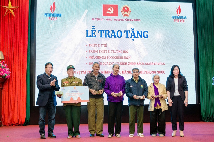 PVEP và PVEP -POC đồng hành cùng chương trình An sinh xã hội PVEP và PVEP POC đồng hành cùng chương trình An sinh xã hội