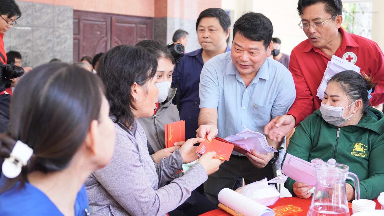 PVFCCo khởi động chương trình “Xuân yêu thương - Tết sẻ chia” PVFCCo khởi động chương trình “Xuân yêu thương - Tết sẻ chia”