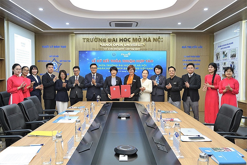 PVcomBank ký kết thỏa thuận hợp tác toàn diện với Trường Đại học Mở Hà Nội và Trường Đại học Tôn Đức Thắng