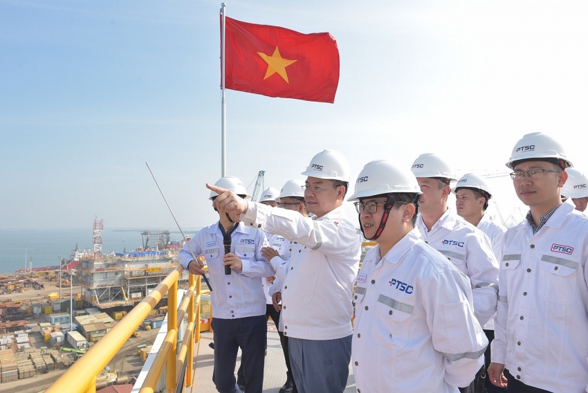 Chùm ảnh: Thứ trưởng Bộ Công Thương Trương Thanh Hoài tham quan Trung tâm công nghiệp năng lượng và hậu cần kỹ thuật PTSC/Petrovietnam Chùm ảnh: Thứ trưởng Bộ Công Thương Trương Thanh Hoài tham quan Trung tâm công nghiệp năng lượng và hậu cần kỹ thuật PTSC/Petrovietnam