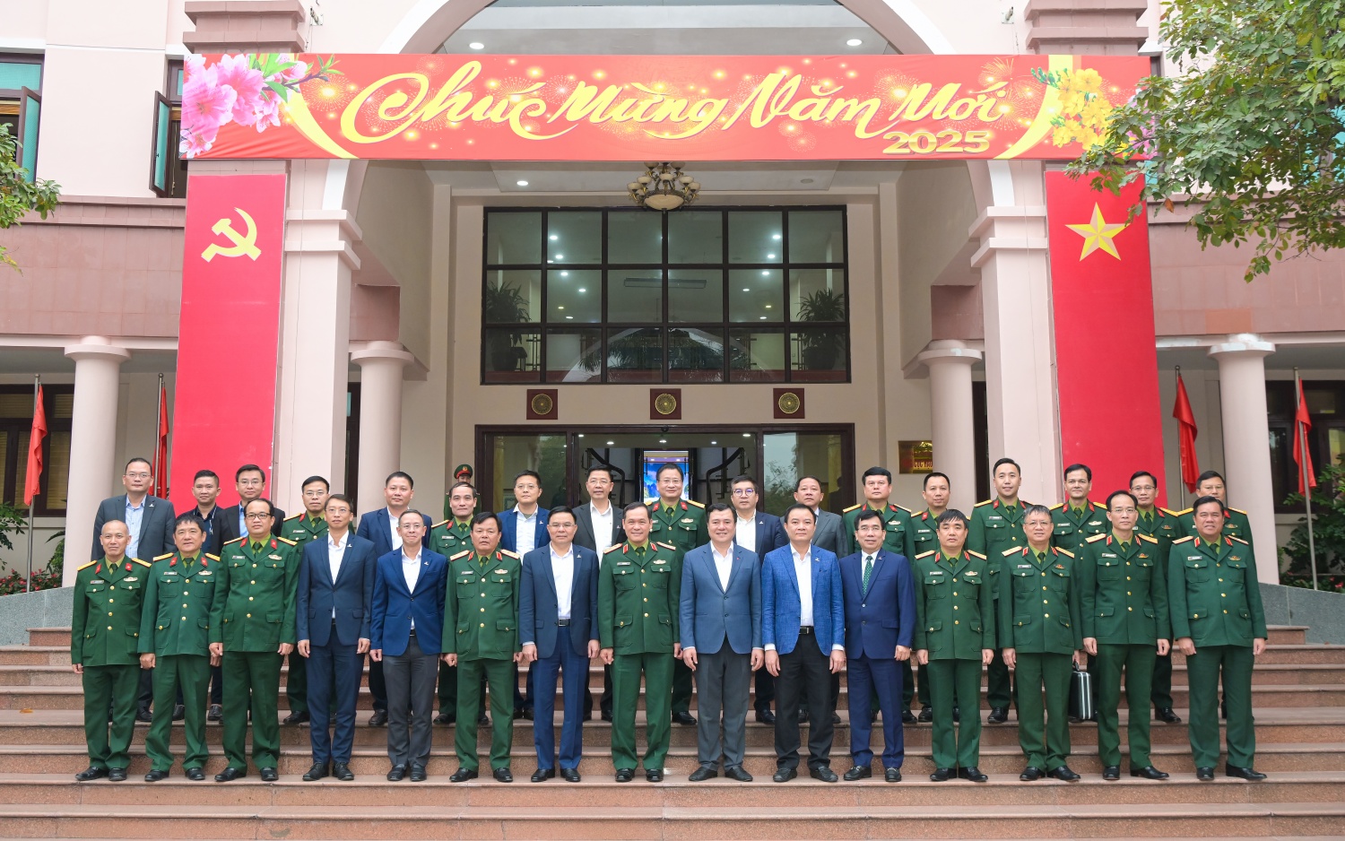 Petrovietnam ký Biên bản ghi nhớ hợp tác với Tổng cục Hậu cần Petrovietnam ký Biên bản ghi nhớ hợp tác với Tổng cục Hậu cần