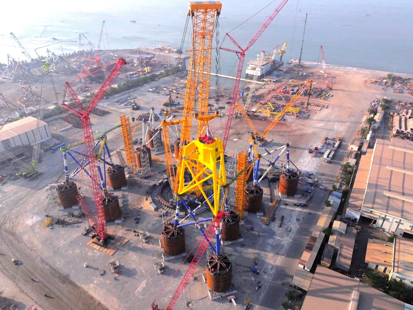 Ứng dụng công nghệ hiện đại trong chế tạo chân đế điện gió ngoài khơi