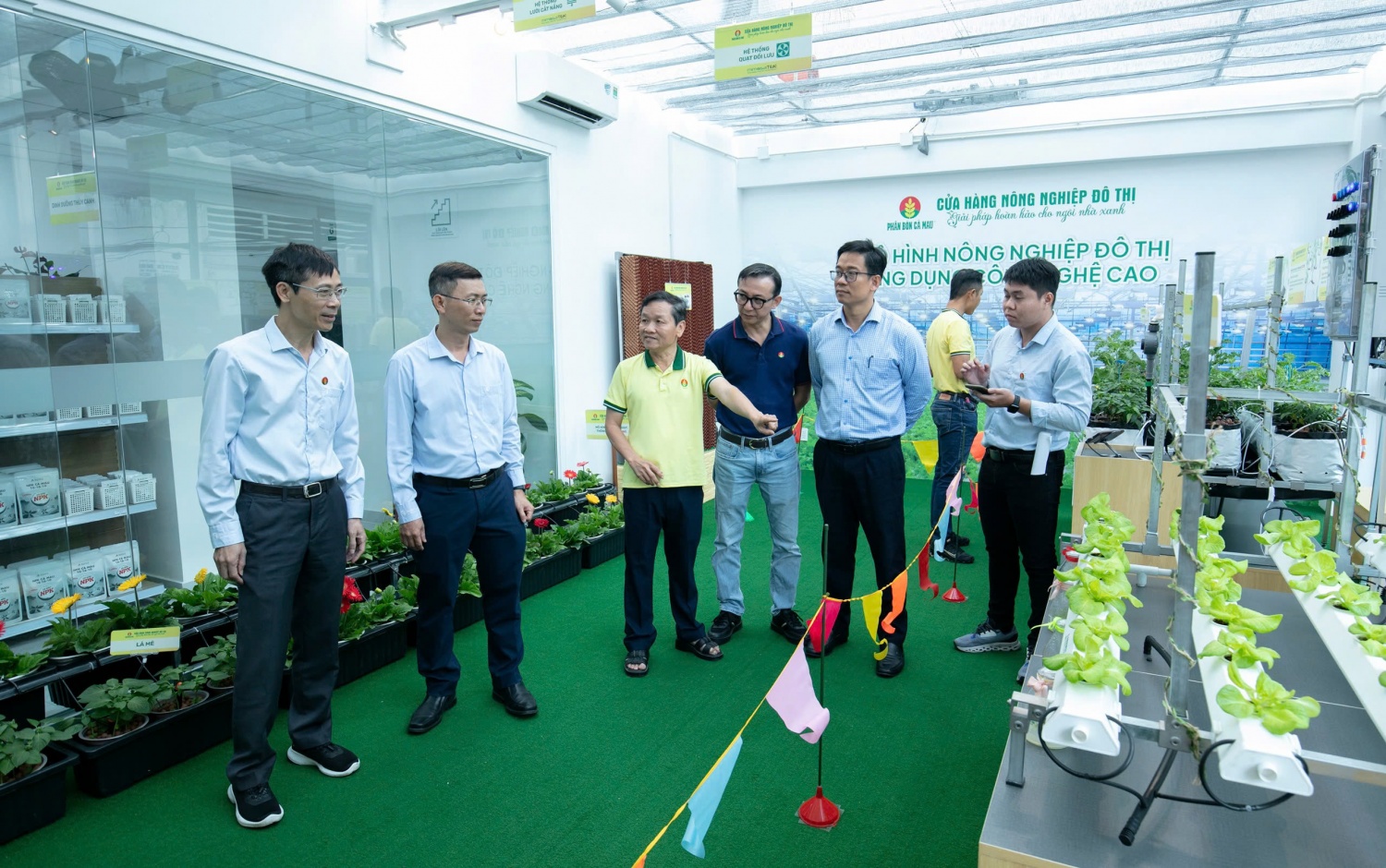 Phân bón Cà Mau khai trương cửa hàng Nông nghiệp đô thị đầu tiên tại Tp Hồ Chí Minh