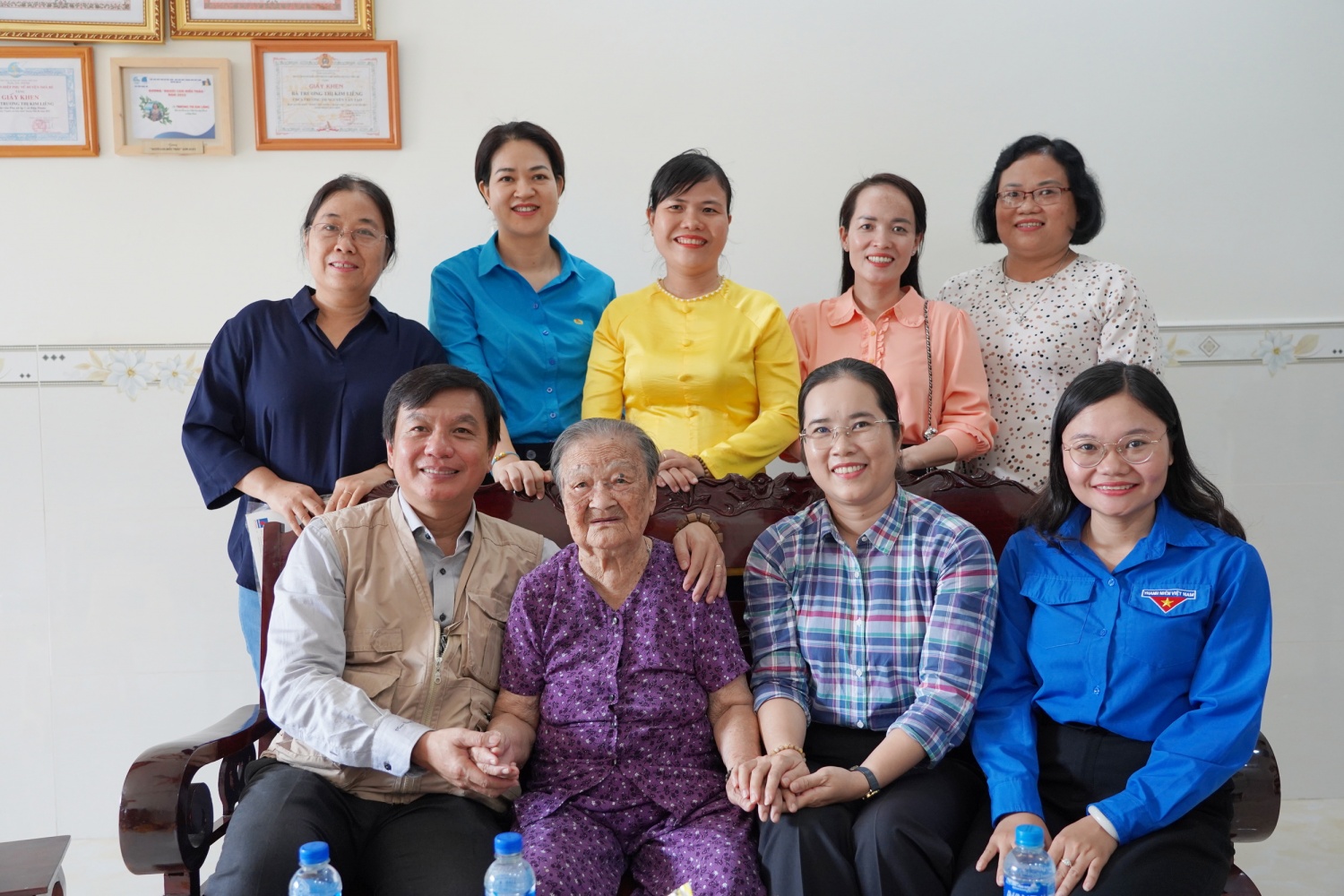 Thăm hỏi Mẹ Việt Nam anh hùng tại Nhà Bè, TP. HCM