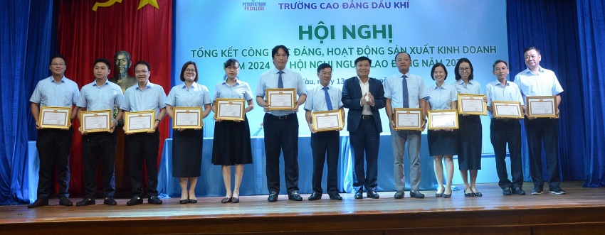 PV College đóng góp quan trọng trong đào tạo, phát triển nguồn nhân lực của Petrovietnam PV College đóng góp quan trọng trong đào tạo, phát triển nguồn nhân lực của Petrovietnam