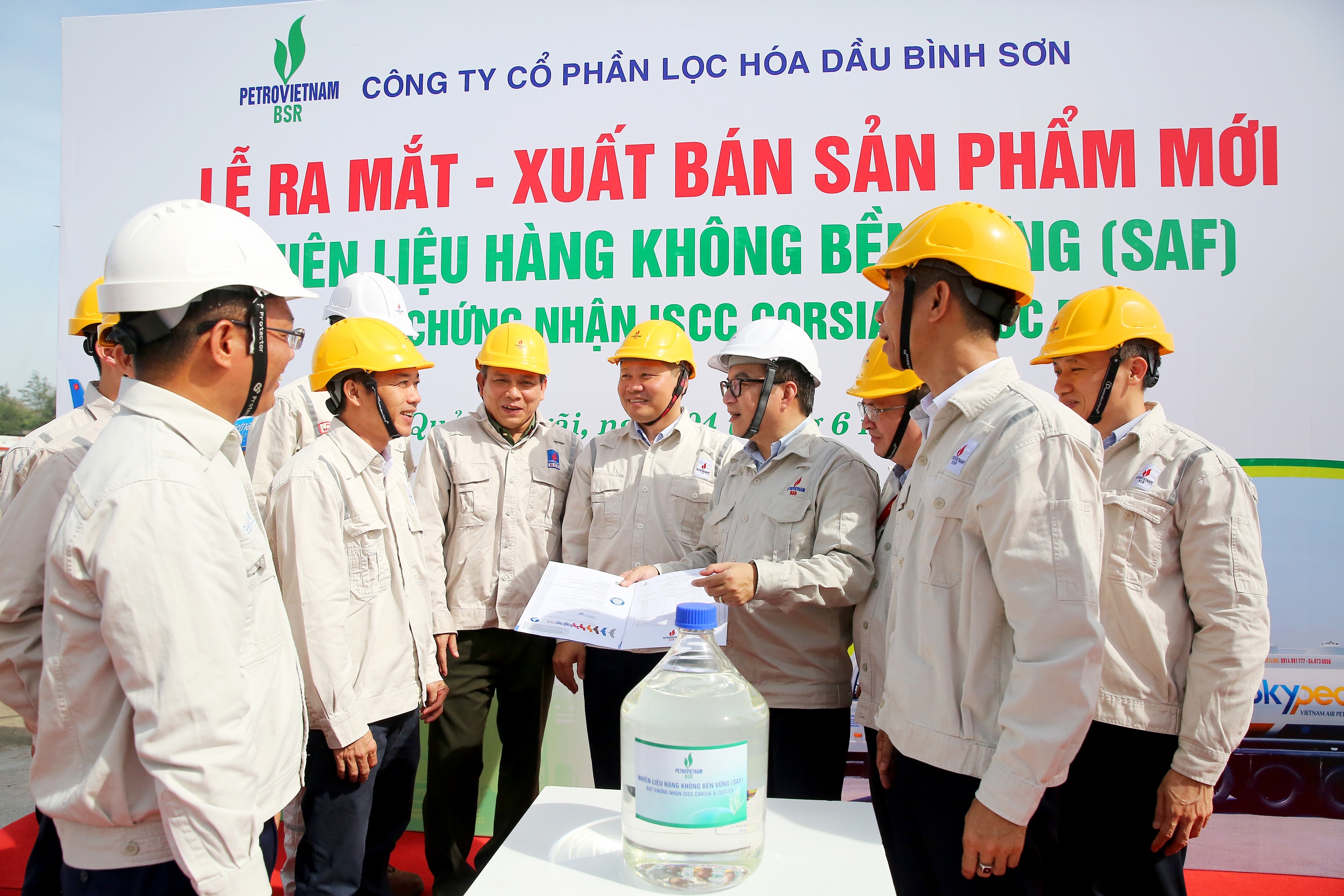 BSR xuất bán lô sản phẩm mới Nhiên liệu hàng không bền vững (SAF)”
