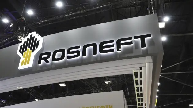 Giá dầu lao dốc, doanh thu của Rosneft giảm mạnh”