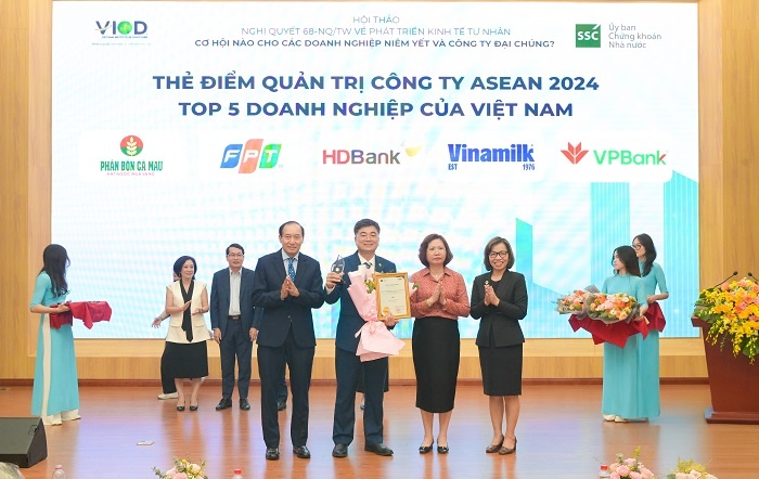 PVCFC được vinh danh Top 5 doanh nghiệp niêm yết Việt Nam có điểm quản trị cao nhất”
