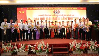 Xây dựng Đảng bộ vững mạnh, từng bước ổn định, phát triển PetroCons