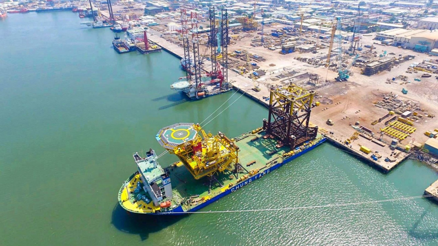 Xây dựng chuỗi giá trị Petrovietnam: Giải pháp chiến lược gia tăng năng lực cốt lõi”