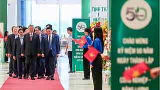 Lắng đọng cảm xúc tuổi trẻ sau Lễ kỷ niệm 50 năm thành lập Petrovietnam