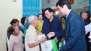 Cả nước hướng về miền Trung thân yêu!