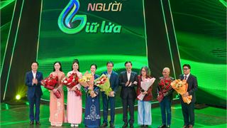 [Chùm ảnh] "Giai điệu tự hào những người giữ lửa”: Tôn vinh hành trình kiến tạo năng lượng quốc gia