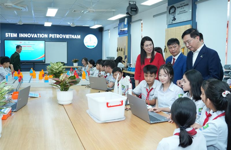 STEM Innovation Petrovietnam: Khơi dậy truyền thống hiếu học từ quê hương cách mạng