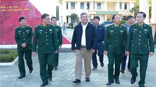 Petrovietnam sẻ chia nơi biên cương, tiếp thêm niềm tin cho cán bộ, chiến sĩ giữ đất trời Tổ quốc