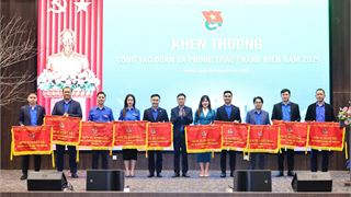 Đoàn Thanh niên Petrovietnam nhận Cờ thi đua xuất sắc trong phong trào thanh niên năm 2025