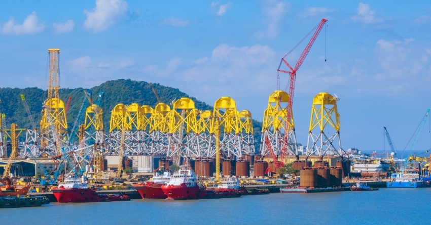 Petrovietnam là một ví dụ điển hình cho mô hình doanh nghiệp nhà nước vừa hoạt động theo cơ chế thị trường, vừa thực hiện những sứ mệnh mà không phải doanh nghiệp nào cũng có đủ năng lực và trách nhiệm đảm đương.