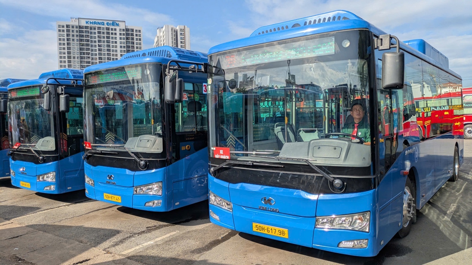 Petrovietnam và các đơn vị thành viên đảm bảo cung cấp đủ nguồn khí cho hơn 500 xe bus CNG tại TP HCM.