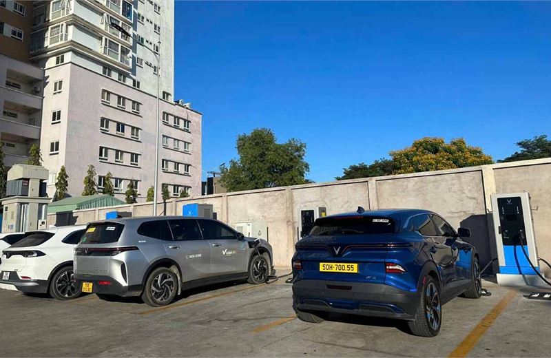Cú sốc giá dầu toàn cầu và bước đi tiên phong của PVOIL trong chuyển dịch năng lượng