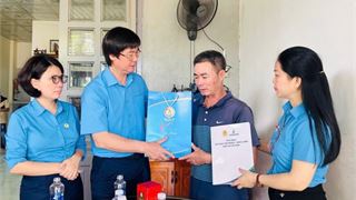 Công đoàn Petrovietnam thăm và trao “Những món quà từ Đại hội” đến người lao động khó khăn, mắc bệnh hiểm nghèo khu vực Bà Rịa - Vũng Tàu