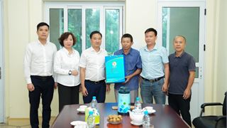 Công đoàn Petrovietnam trao “Những món quà từ Đại hội” động viên người lao động mắc bệnh hiểm nghèo tại Hải Phòng và Ninh Bình