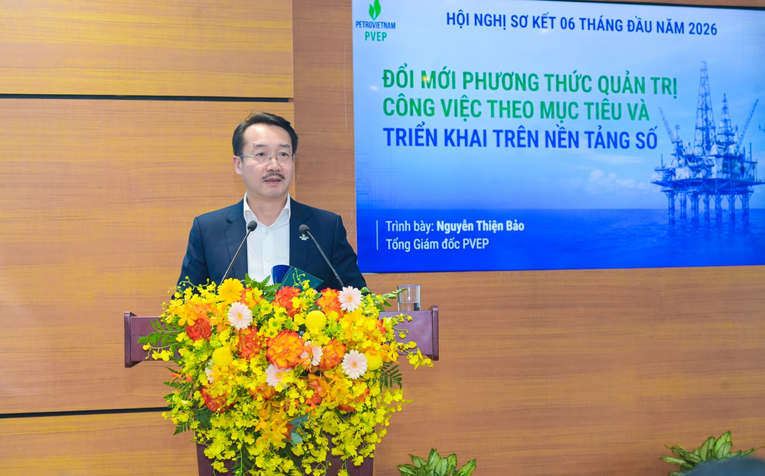 Đồng chí Nguyễn Thiện Bảo - Tổng Giám đốc PVEP trình bày tham luận 