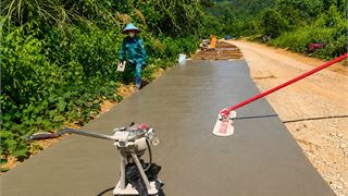 Thủy điện Đakđrinh quyết tâm hoàn thành sửa chữa tuyến đường tránh ngập cho địa phương trước mùa mưa lũ 2026