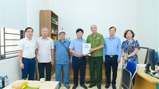 Petrovietnam thăm hỏi, động viên thương binh, nạn nhân chất độc da cam tại Hà Nội