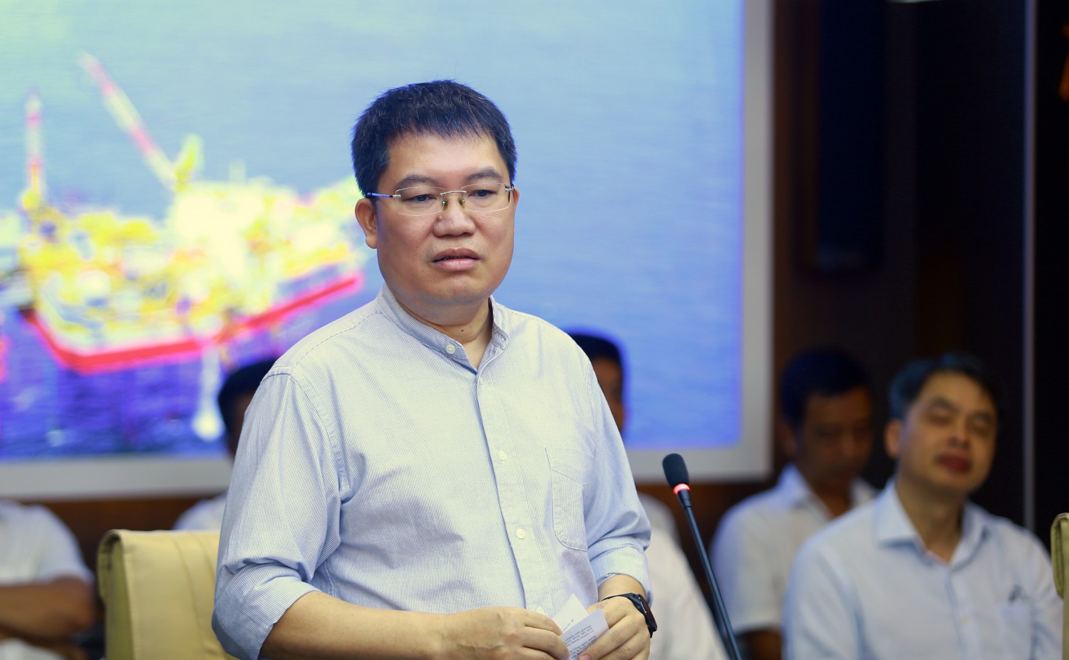 Đồng chí Đinh Văn Đức cho rằng, công tác kiểm tra, giám sát phải được thực hiện thường xuyên, chủ động, bám sát thực tiễn.