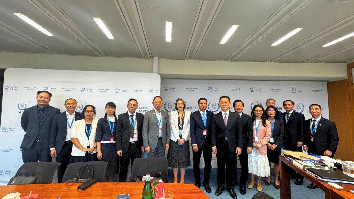 Đoàn công tác làm việc với bà Karine Herviou, Phó Tổng Giám đốc IAEA phụ trách An toàn và An ninh hạt nhân.