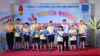 Tuyên dương khen thưởng 744 học sinh là con CBCNV Công ty cổ phần Lọc hóa Dầu Bình Sơn đạt thành tích cao trong học tập năm học 2017 -2018.
