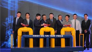 Receive first oil from Ca Tam field: common joy of the whole country