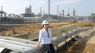 Nhà báo Thanh Hương (Báo Đầu tư): "Mong những vướng mắc của ngành Dầu khí được tháo gỡ"