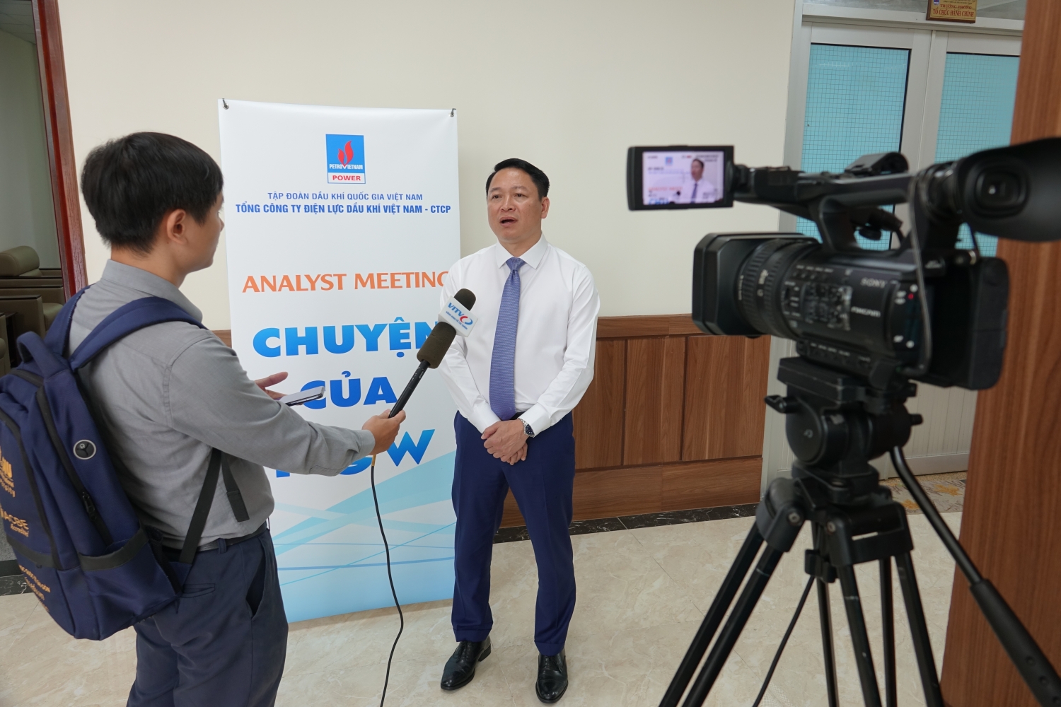 PV Power gặp gỡ và đối thoại với nhà đầu tư với chủ đề “Chuyện của POW” PV Power gặp gỡ và đối thoại với nhà đầu tư với chủ đề “Chuyện của POW”