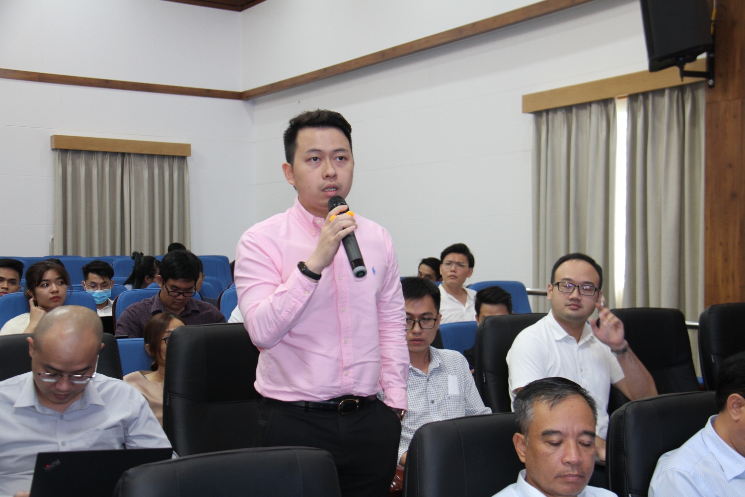 PV Power gặp gỡ và đối thoại với nhà đầu tư với chủ đề “Chuyện của POW” PV Power gặp gỡ và đối thoại với nhà đầu tư với chủ đề “Chuyện của POW”