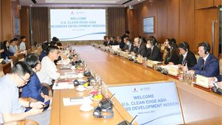 Clean EDGE ASIA seeks opportunities to cooperate with Petrovietnam on clean energy development