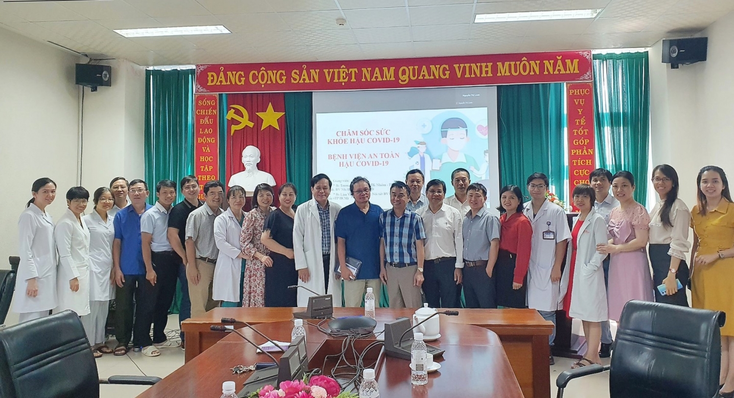 Trung tâm Y tế Vietsovpetro tổ chức Khóa học Quản lý vận hành an toàn bệnh viện thời hậu Covid-19 Trung tâm Y tế Vietsovpetro tổ chức Khóa học Quản lý vận hành an toàn bệnh viện thời hậu Covid-19