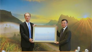 Petrovietnam and Ørsted and T&T Joint Venture discuss about offshore wind power development activities