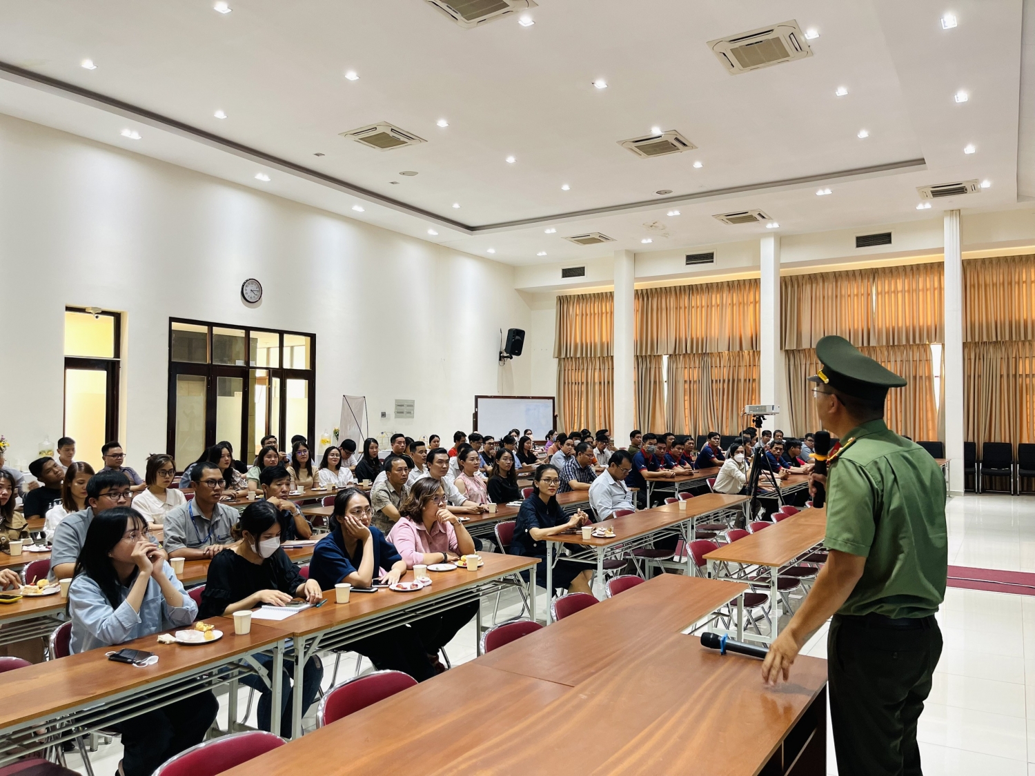 PETROSETCO tăng cường trang bị kiến thức, kỹ năng PCCC cho CBCNV PETROSETCO tăng cường trang bị kiến thức, kỹ năng PCCC cho CBCNV