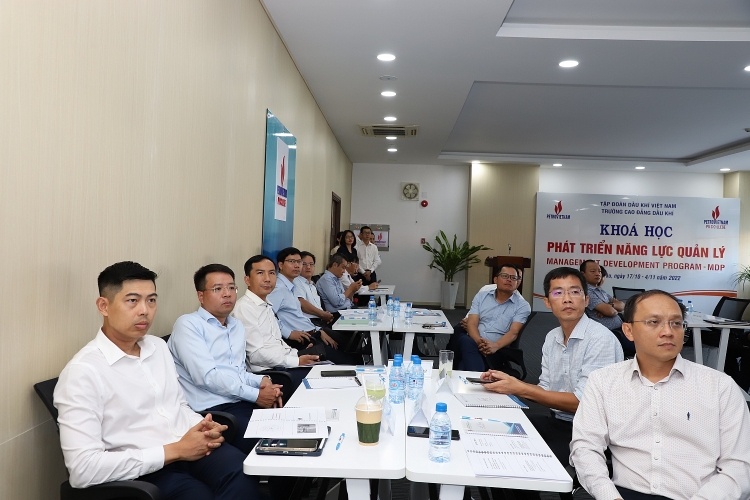 PVCollege tổ chức khai giảng khóa đào tạo Phát triển năng lực quản lý_MDP cho Tập đoàn Dầu khí quốc gia Việt Nam PVCollege khai giảng khóa đào tạo Phát triển năng lực quản lý cho Petrovietnam