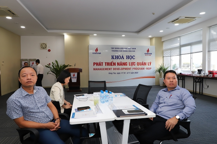 PVCollege tổ chức khai giảng khóa đào tạo Phát triển năng lực quản lý_MDP cho Tập đoàn Dầu khí quốc gia Việt Nam PVCollege khai giảng khóa đào tạo Phát triển năng lực quản lý cho Petrovietnam
