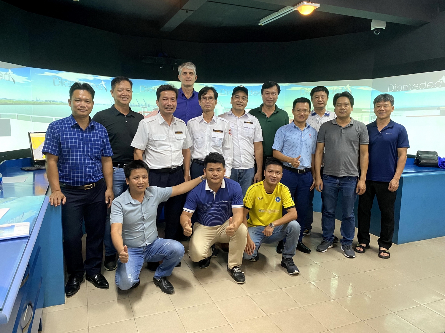 Chúc mừng thành công khóa huấn luyện, đào tạo chuyên môn sâu về tiếp nhận tàu LNG cho các nhân sự liên quan tại BR-VT Chúc mừng thành công khóa huấn luyện, đào tạo chuyên môn sâu về tiếp nhận tàu LNG cho các nhân sự liên quan tại BR-VT