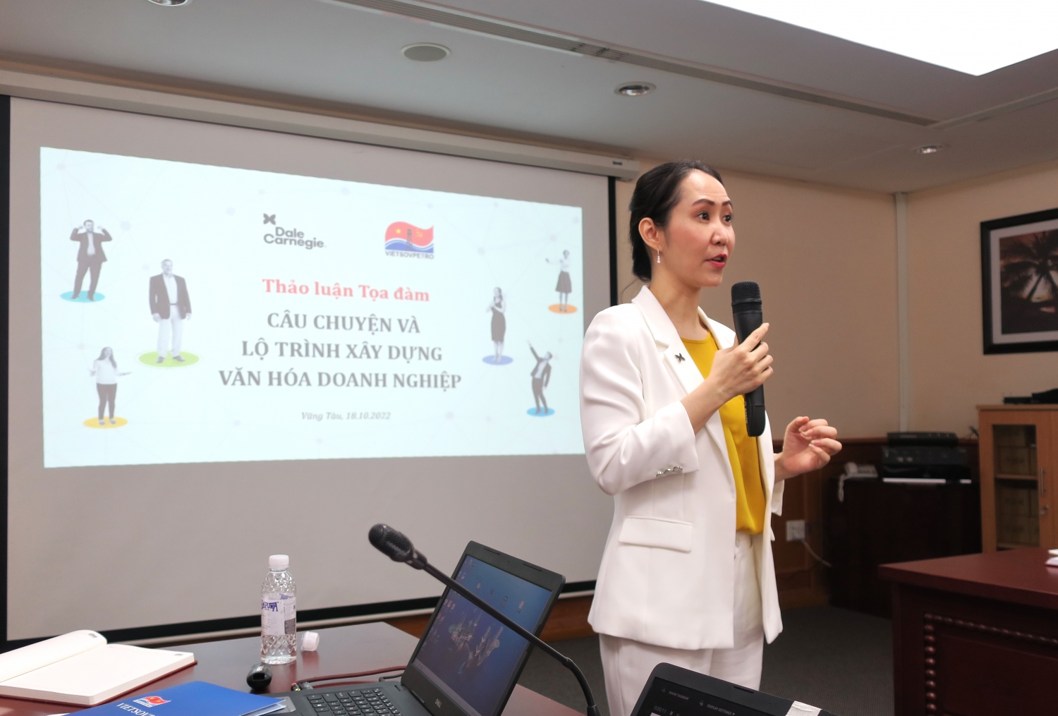Tọa đàm 'Câu chuyện Văn hóa và xây dựng VHDN tại Vietsovpetro' Tọa đàm 'Câu chuyện Văn hóa và xây dựng VHDN tại Vietsovpetro'