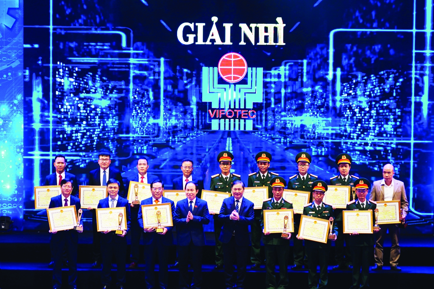 BIENDONG POC hướng đến “Doanh nghiệp đạt chuẩn văn hóa kinh doanh Việt Nam năm 2022” BIENDONG POC hướng đến “Doanh nghiệp đạt chuẩn văn hóa kinh doanh Việt Nam năm 2022”