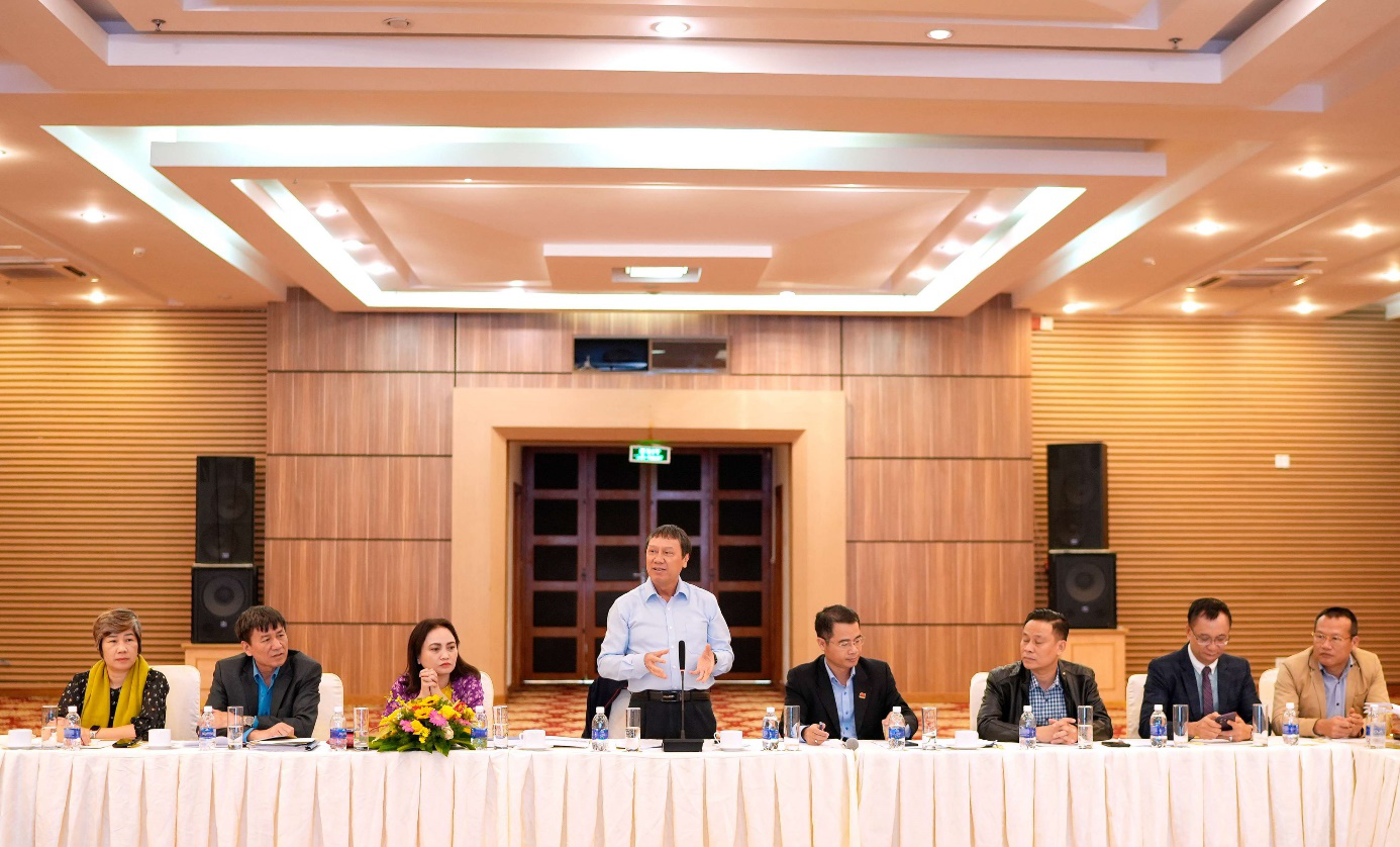 Vietsovpetro tổng kết 10 năm thực hiện Luật Công đoàn Vietsovpetro tổng kết 10 năm thực hiện Luật Công đoàn